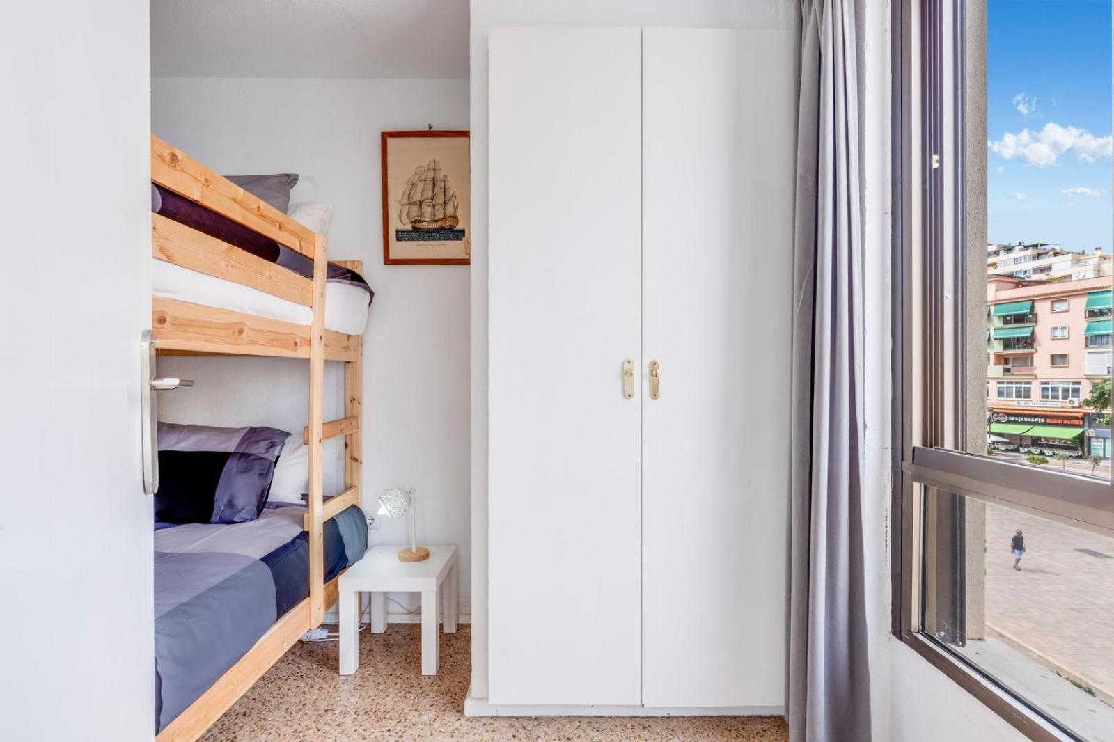 Nogalera Rainbow 2-Bedroom Apartment, Pool And Parking By Namaste Elite Torremolinos Exterior photo