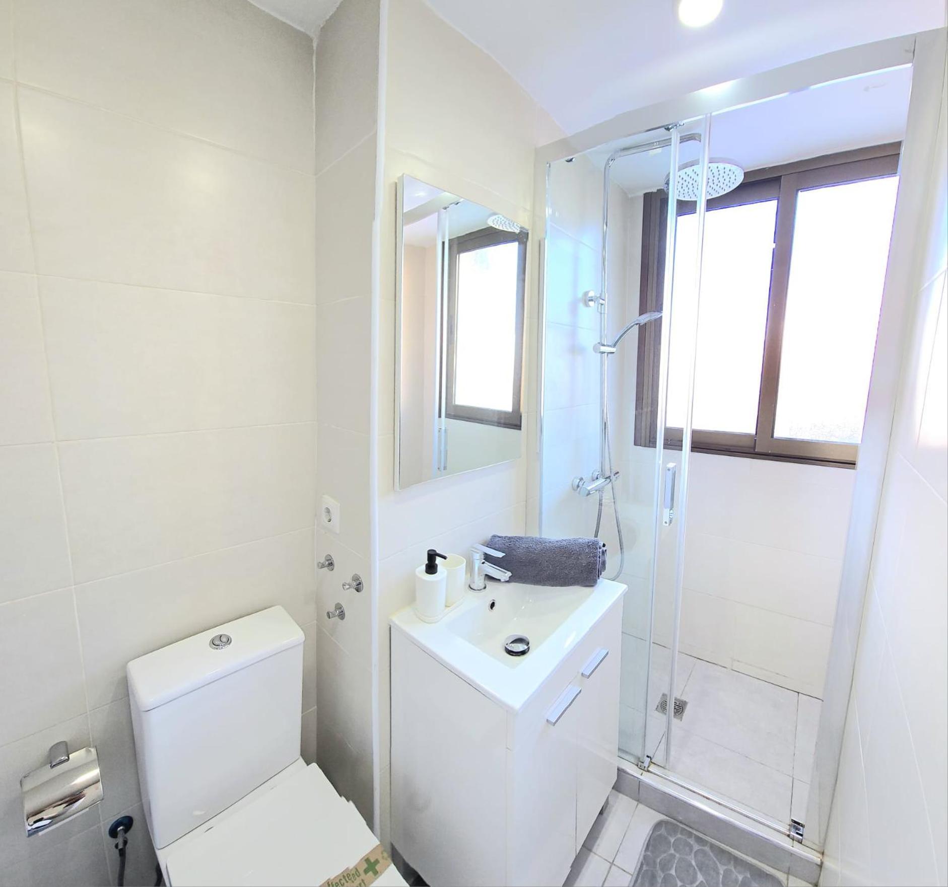 Nogalera Rainbow 2-Bedroom Apartment, Pool And Parking By Namaste Elite Torremolinos Exterior photo